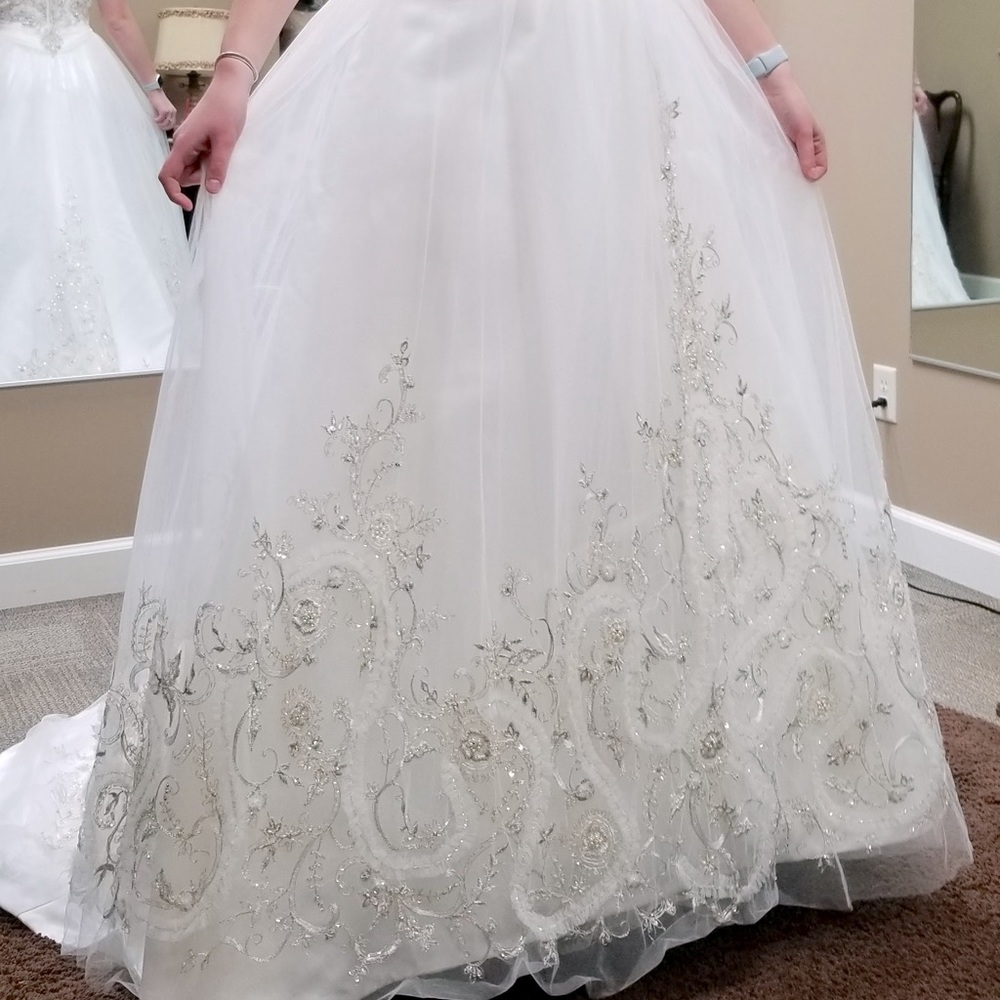 Size 10 wedding gown